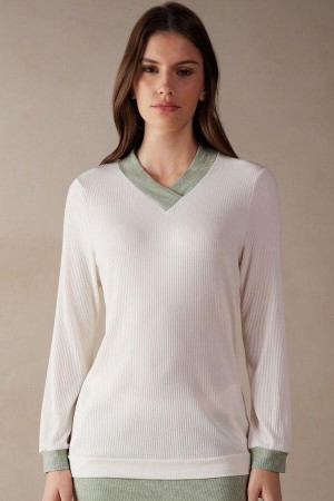 Pijama Dama Intimissimi Lost in Fields V-neck Top in Modal Galbeni Deschis Albi | RO AP2140